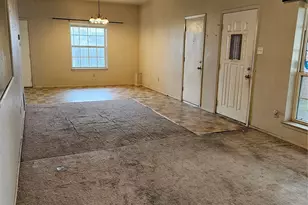 114 Silver Fox, Lacy Lakeview, TX 76705 - Photo 5