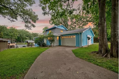 132 Shady Shores Drive, Mabank, TX 75156 - Photo 1
