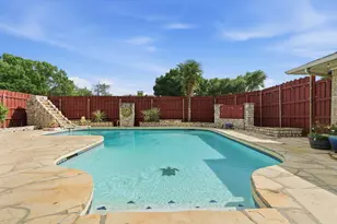 1025 Hampshire Ln, Carrollton, TX 75007 - Photo 1