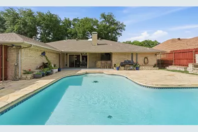 1025 Hampshire Lane, Carrollton, TX 75007 - Photo 19