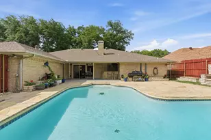 1025 Hampshire Ln, Carrollton, TX 75007 - Photo 19