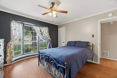 1025 Hampshire Lane, Carrollton, TX 75007 - Photo 13