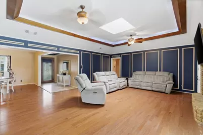 1025 Hampshire Lane, Carrollton, TX 75007 - Photo 9