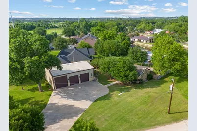 3319 Midway Court, Granbury, TX 76049 - Photo 5
