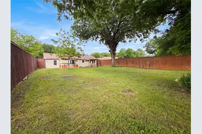 801 Cannon Drive, Euless, TX 76040 - Photo 23