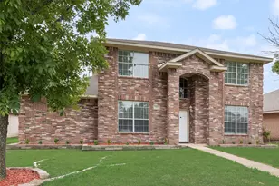 472 Round Rock Rd, Cedar Hill, TX 75104 - Photo 1