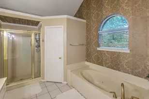 334 Meadow Creek Dr, Duncanville, TX 75137 - Photo 15