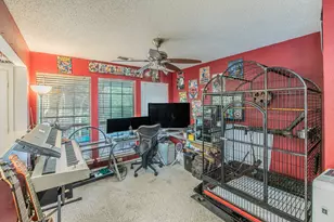 334 Meadow Creek Dr, Duncanville, TX 75137 - Photo 9