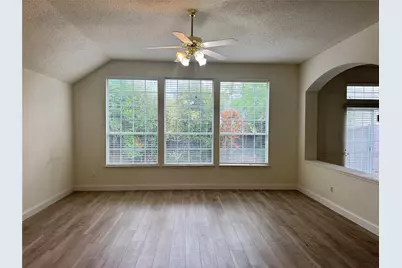 9814 Honeysuckle Drive, Frisco, TX 75035 - Photo 5