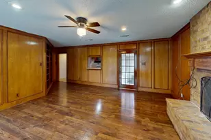 7047 Red Bud Dr, Dallas, TX 75227 - Photo 3