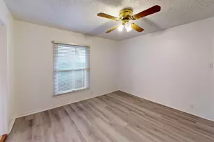 7047 Red Bud Dr, Dallas, TX 75227 - Photo 11