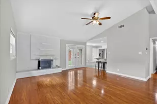 2970 Sundial Dr, Dallas, TX 75229 - Photo 9