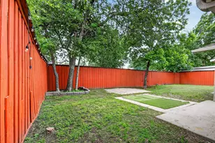2970 Sundial Dr, Dallas, TX 75229 - Photo 37