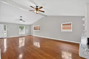 2970 Sundial Dr, Dallas, TX 75229 - Photo 11