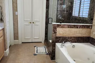 1001 Llano Trce, Irving, TX 75063 - Photo 15