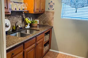 518 Pecan Acres Ct, Arlington, TX 76013 - Photo 17