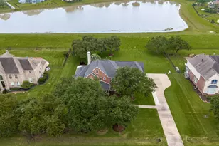 511 Royal Lakes Blvd, Richmond, TX 77469 - Photo 35