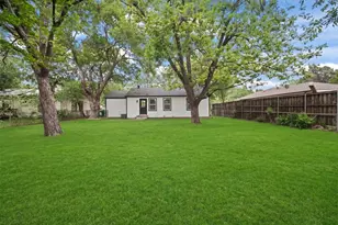 1110 Ryan Ave, Carrollton, TX 75006 - Photo 19