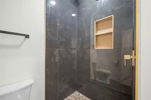 1110 Ryan Ave, Carrollton, TX 75006 - Photo 17