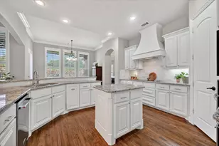 4500 Knoll Ridge Dr, Fort Worth, TX 76008 - Photo 11