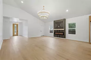 2812 William Brewster Dr, Irving, TX 75062 - Photo 3