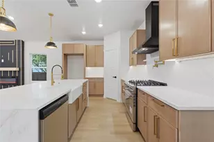 2812 William Brewster Dr, Irving, TX 75062 - Photo 29
