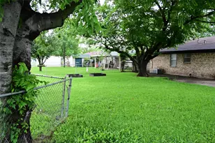 2216 Motley Dr, Mesquite, TX 75150 - Photo 3