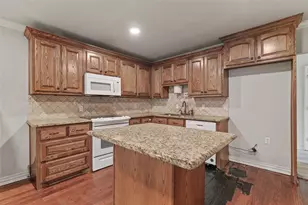 201 Killough St, Newark, TX 76071 - Photo 5