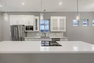 210 W Oak St, Mansfield, TX 76063 - Photo 11