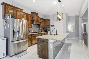 10600 Parnell Dr, McKinney, TX 75072 - Photo 11