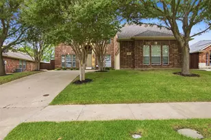 2305 Trickling Creek Dr, Garland, TX 75041 - Photo 3