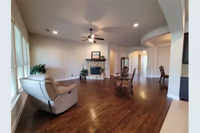 1909 Maggis Meadow Lane, Rowlett, TX 75089 - Photo 9