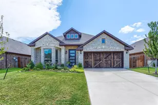 204 Garden Grove Dr, Waxahachie, TX 75165 - Photo 1