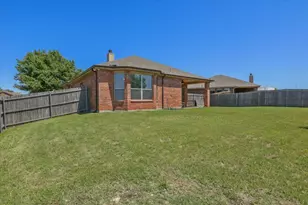 714 Bayou Dr, Glenn Heights, TX 75154 - Photo 5