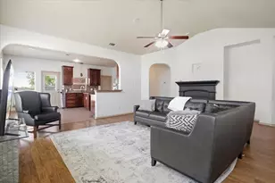 714 Bayou Dr, Glenn Heights, TX 75154 - Photo 9