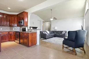 714 Bayou Dr, Glenn Heights, TX 75154 - Photo 17