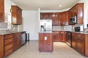 714 Bayou Dr, Glenn Heights, TX 75154 - Photo 11