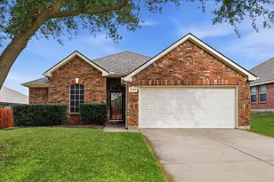 2825 Saddlebred Trail, Celina, TX 75009 - Photo 1