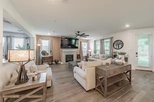 1041 Auburn Dr, Justin, TX 76247 - Photo 7