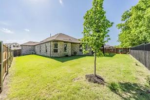 1041 Auburn Dr, Justin, TX 76247 - Photo 33