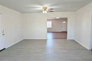 3051 Utah Ave, Dallas, TX 75216 - Photo 9