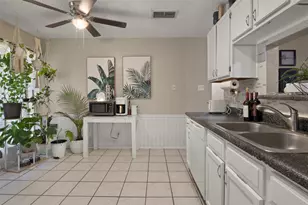 2909 Post Oak Dr, Euless, TX 76039 - Photo 13