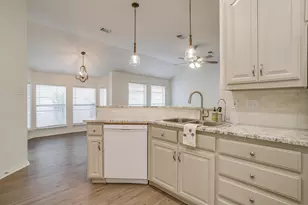 3212 Riverwood Dr, Fort Worth, TX 76116 - Photo 13