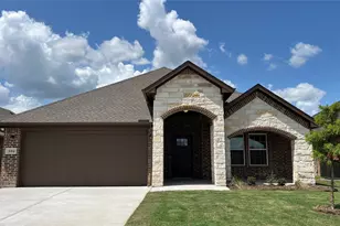 604 Moseley Ln, Greenville, TX 75402 - Photo 1
