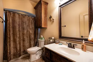 107 Manor Ln, Waxahachie, TX 75165 - Photo 25