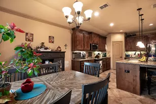 107 Manor Ln, Waxahachie, TX 75165 - Photo 11