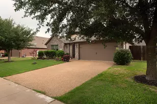 107 Manor Ln, Waxahachie, TX 75165 - Photo 37