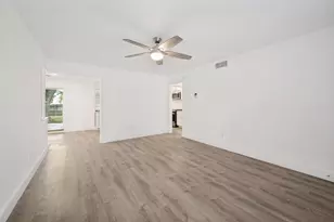 1901 Proctor Dr, Grand Prairie, TX 75051 - Photo 3