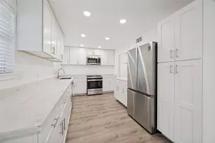 1901 Proctor Dr, Grand Prairie, TX 75051 - Photo 5