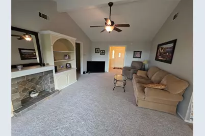 608 Shelmar Drive, Euless, TX 76039 - Photo 9